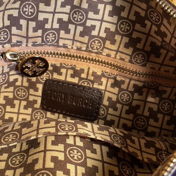 Tory Burch chocolate brown purse - Picture 4 of 7